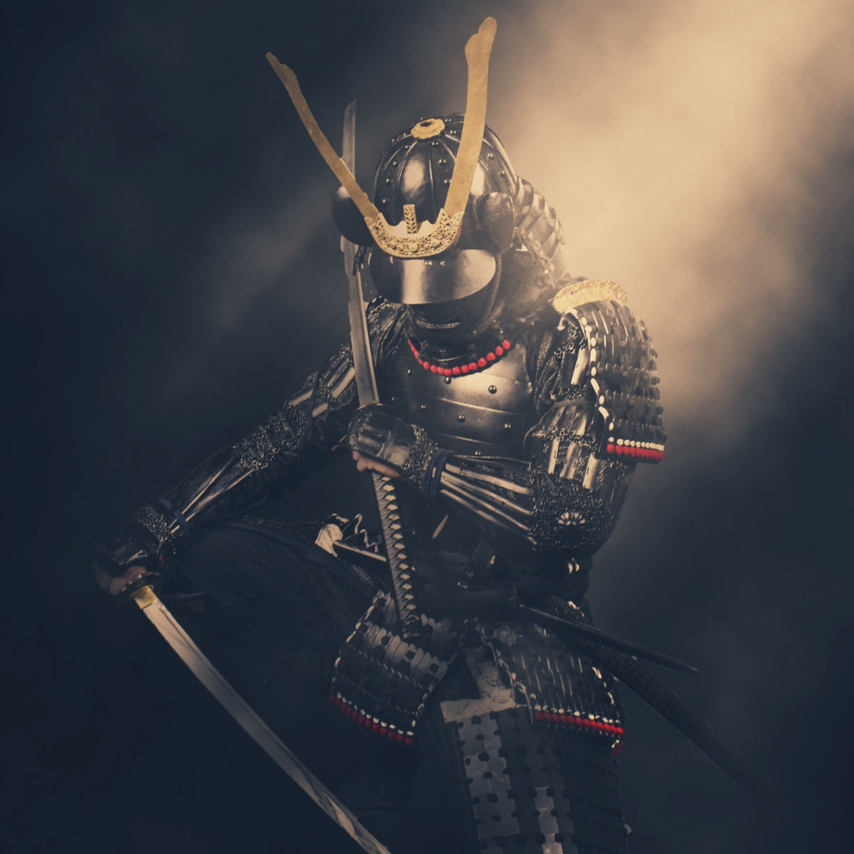 Medieval Swords vs Samurai Katanas: What Makes Them Different?