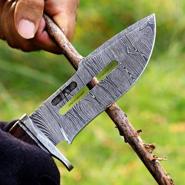 Damascus Steel Viking Knife – Dark Hand Forged Survival Blade with Leather Sheath