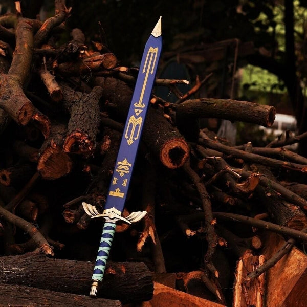 Legend Master Sword Skyward & The Legend of Zelda Breath of the Wild – Hylian Shield Zelda