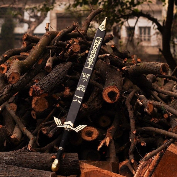 Dark Zelda Link Master Sword with Leather Scabbard