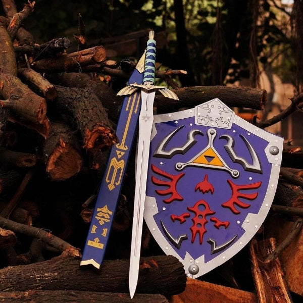 Legend Master Sword Skyward & The Legend of Zelda Breath of the Wild – Hylian Shield Zelda