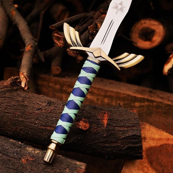 Legend Master Sword Skyward & The Legend of Zelda Breath of the Wild – Hylian Shield Zelda